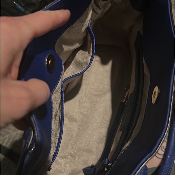 Michael Kors Set in EUC - Picture 10 of 13